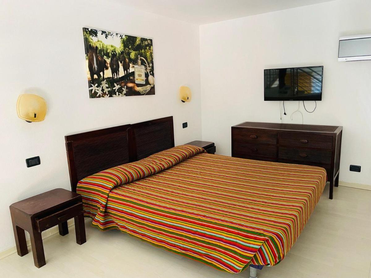 Regina Beach Holiday Apartments Tirrenia Buitenkant foto