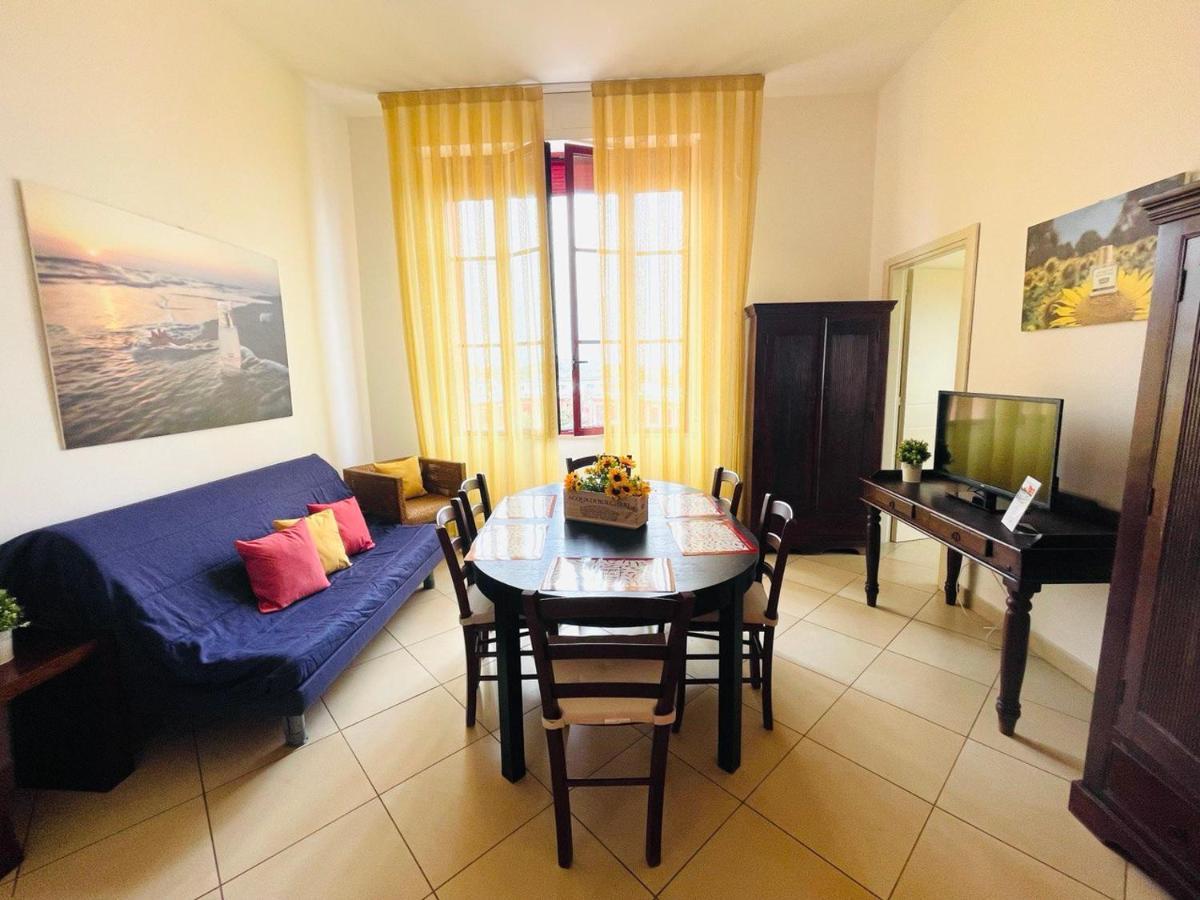 Regina Beach Holiday Apartments Tirrenia Buitenkant foto